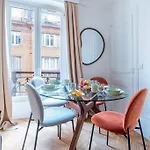 Appartement design invalides bon marché - V